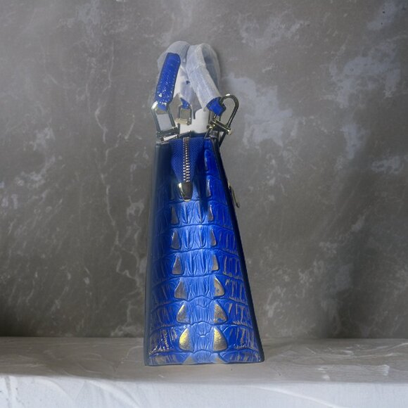 Hombre Crocodile Embossed Handbag With Gold Hardware NWOT - Picture 6 of 10